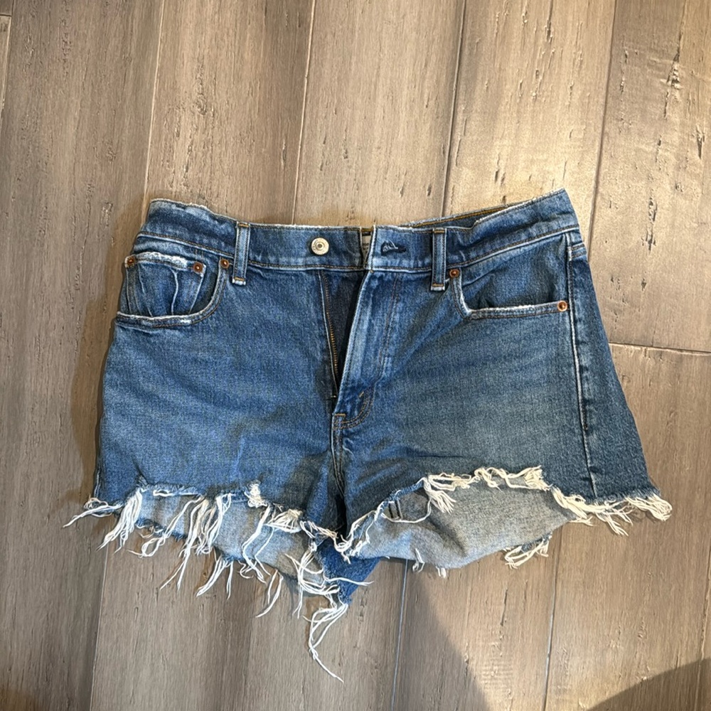 Abercrombie destroyed Jean shorts